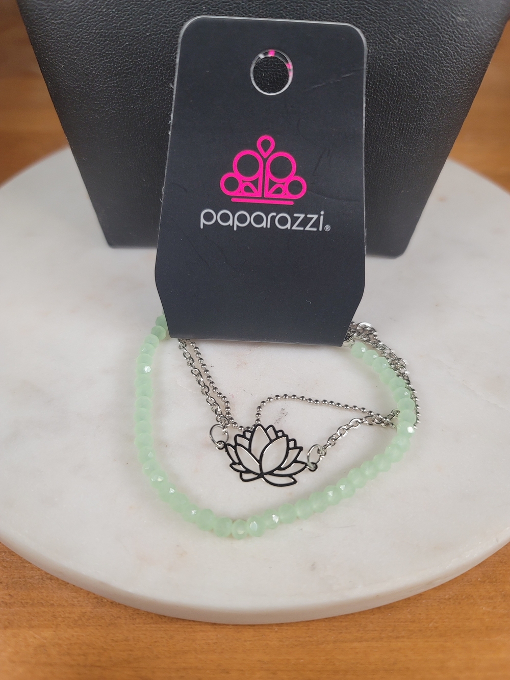 paparazzi Silver Lotus Necklace with Pale Green Beads